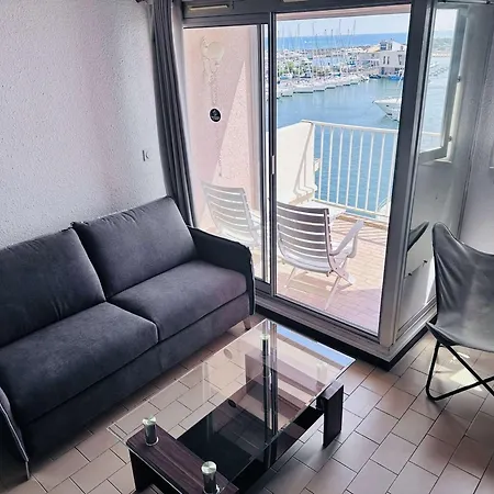 Mezzanine 4 Pers Avec Terrasse Et Parking - Fr-1-249-449 *